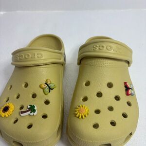 Crocs Classic Clog Slip On Clogs Mustard Yellow Unisex Men 3 Women 5 with Charms